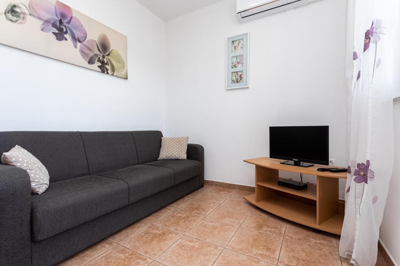 Apartments Katarina Сило Экстерьер фото