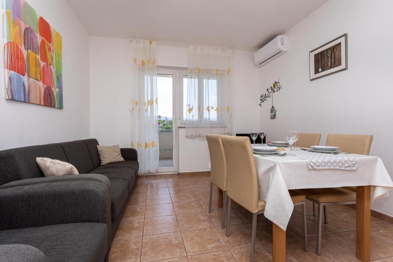 Apartments Katarina Сило Экстерьер фото