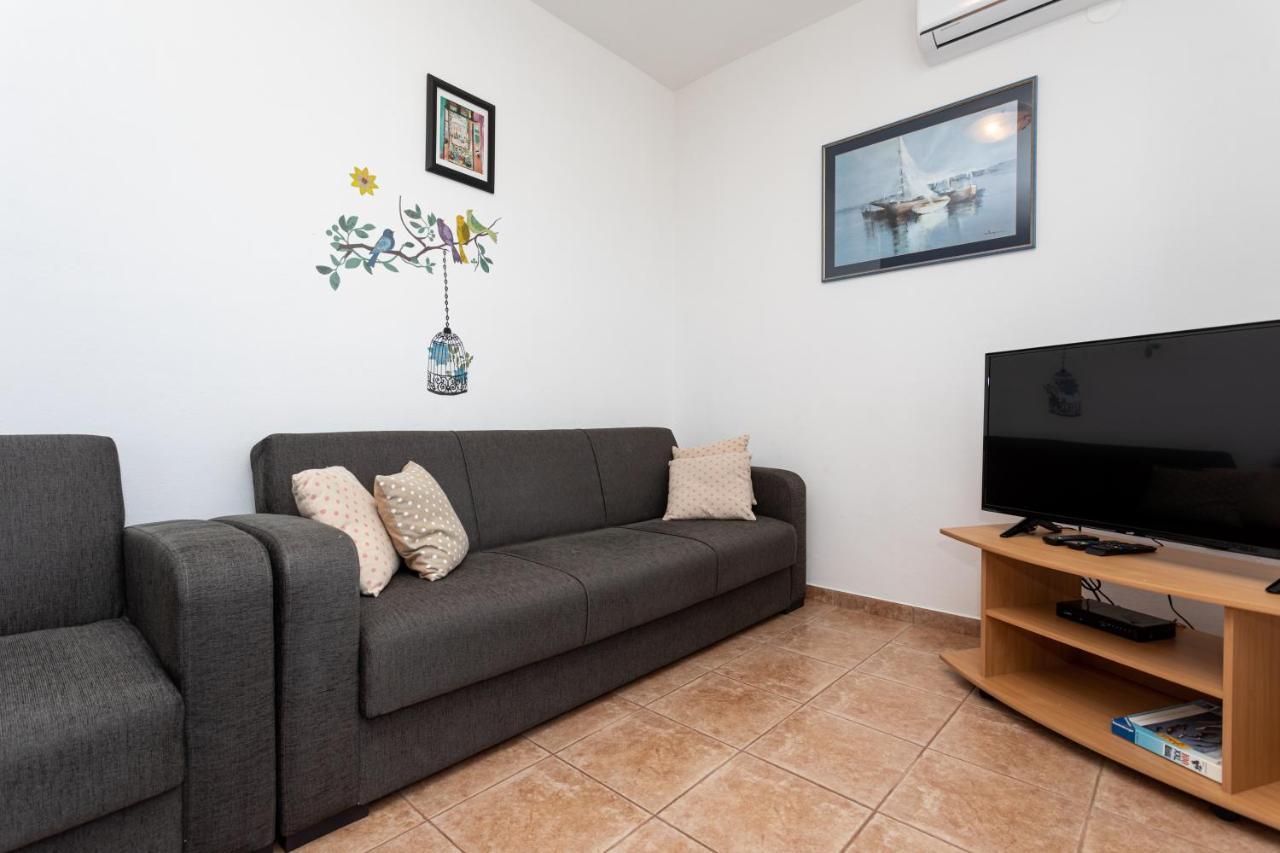Apartments Katarina Сило Экстерьер фото